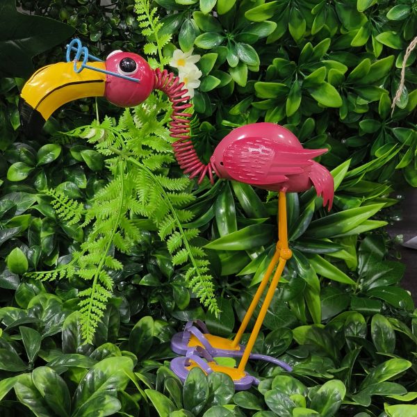 1pc Flamingo Metal Statue Garden Yard Art, Freestanding Quirky Bird Sculpture, Playful Beach-Themed Lawn Ornament, Electricity-Free Decorative Accessory for All Occasions - Image 6