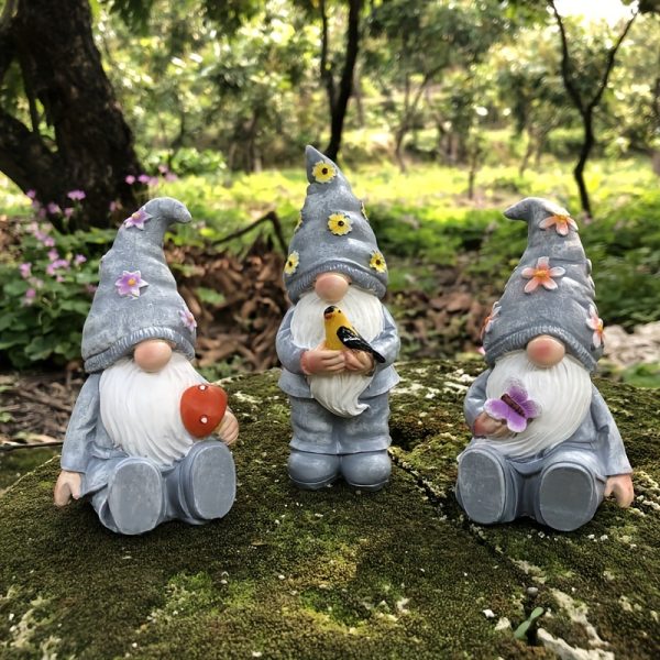 Resin Gnome Garden Statue: 3-Piece Set, American Rustic Style, Suitable for Indoor and Outdoor Use, No Electricity Required, Brand: Yi Zhitan - Image 5